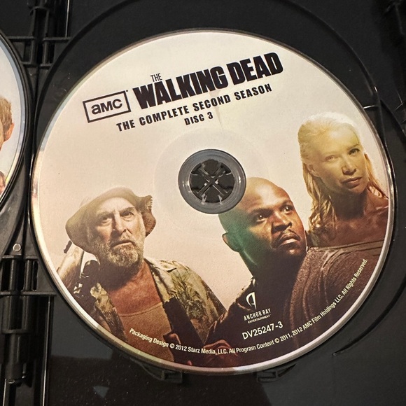 The Walking Dead Complete Second Season DVD - Picture 5 of 5